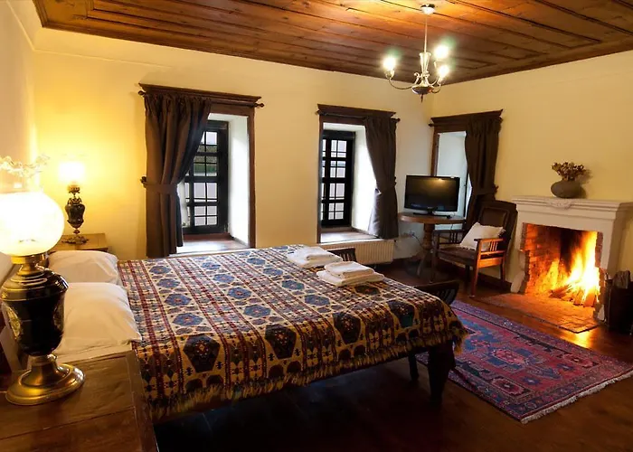 Vergoula's Mansion 3* Castória
